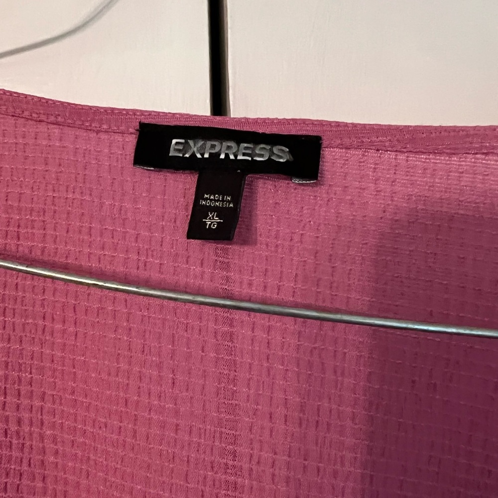 Pink blouse - Picture 2 of 2